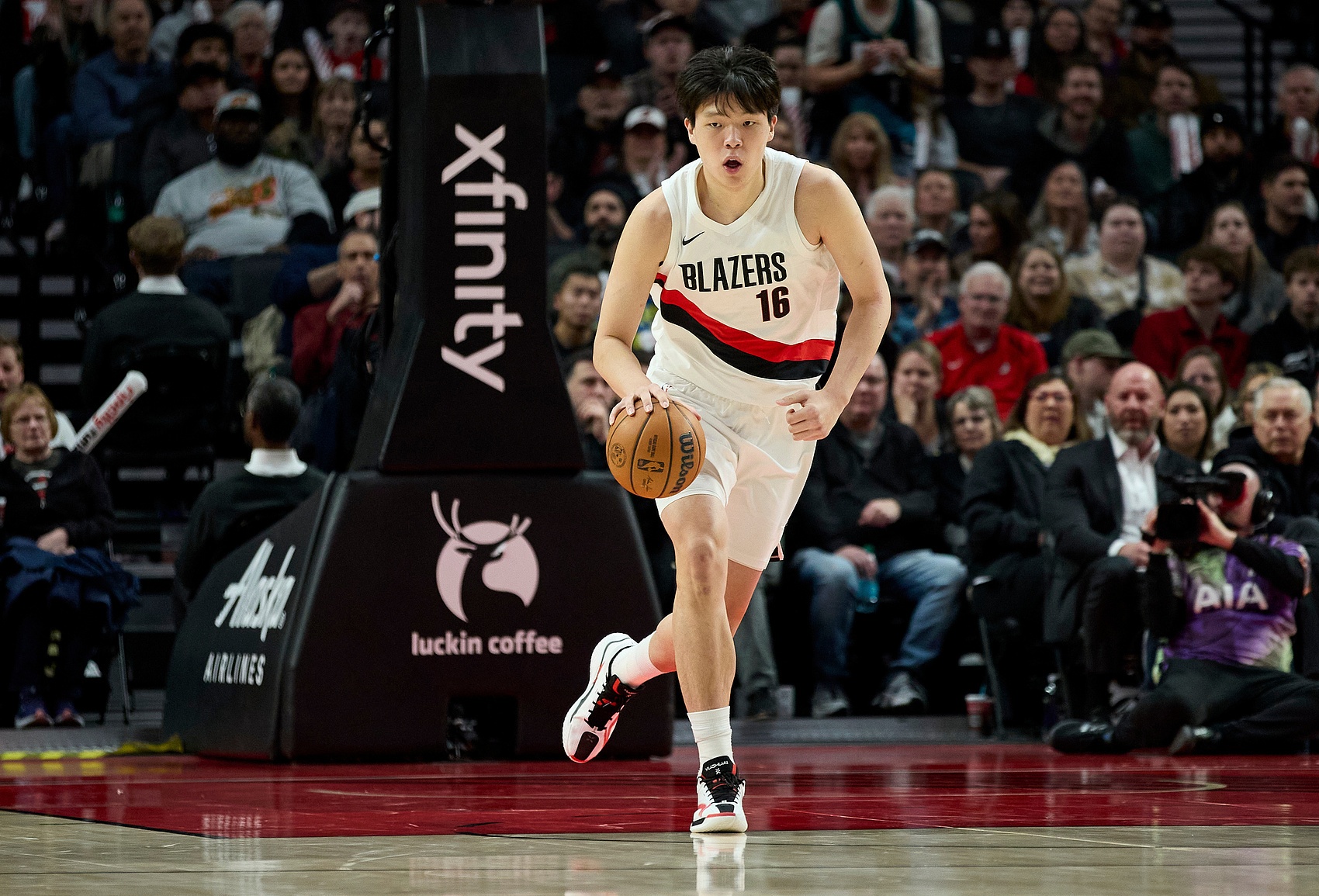 开云在线登入-队记：虽然杨瀚森不能带来很多帮助 但至少没拖后腿 这就是进步