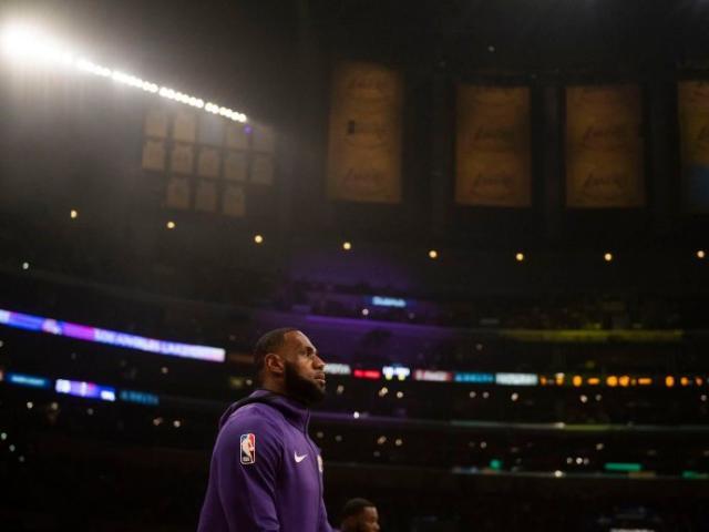 第18面冠军旗！湖人将在主场升起季中赛冠军旗帜